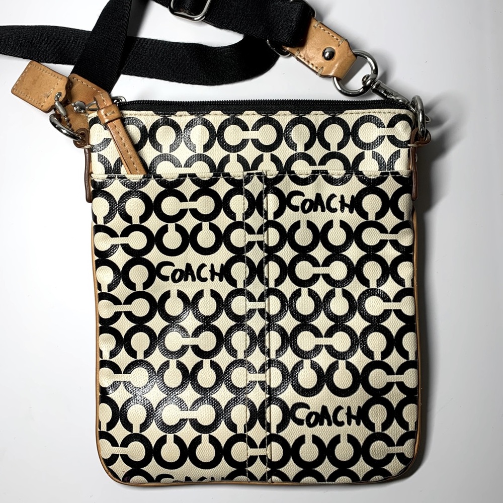 Coach Purse - Picture 2 of 6